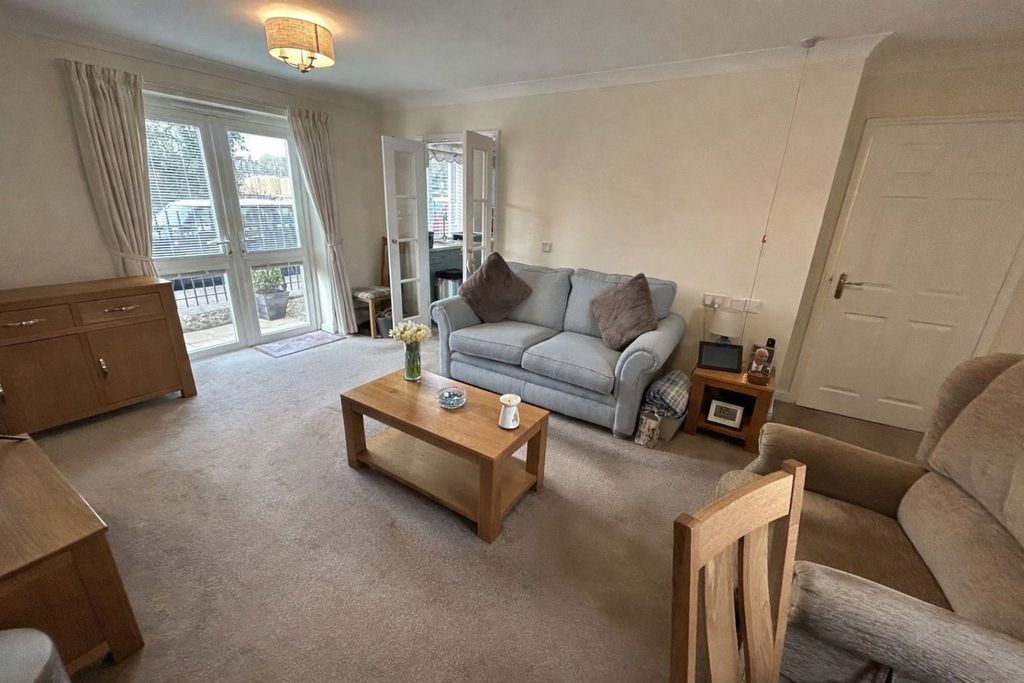 Property photo 3 of 13