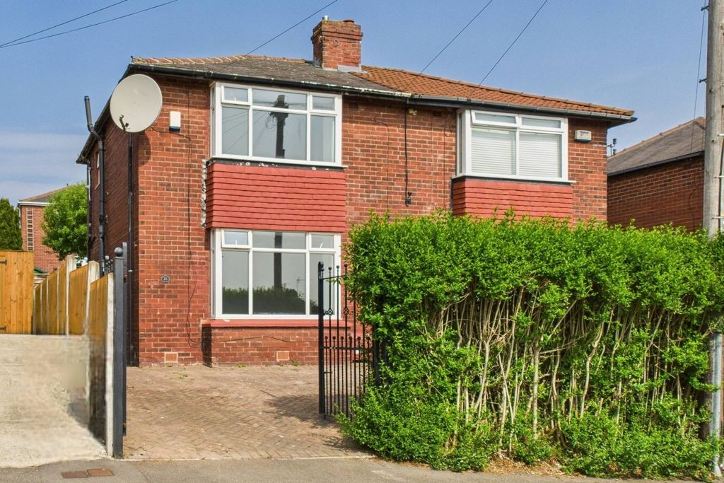 Property photo 1 of 18 Front External