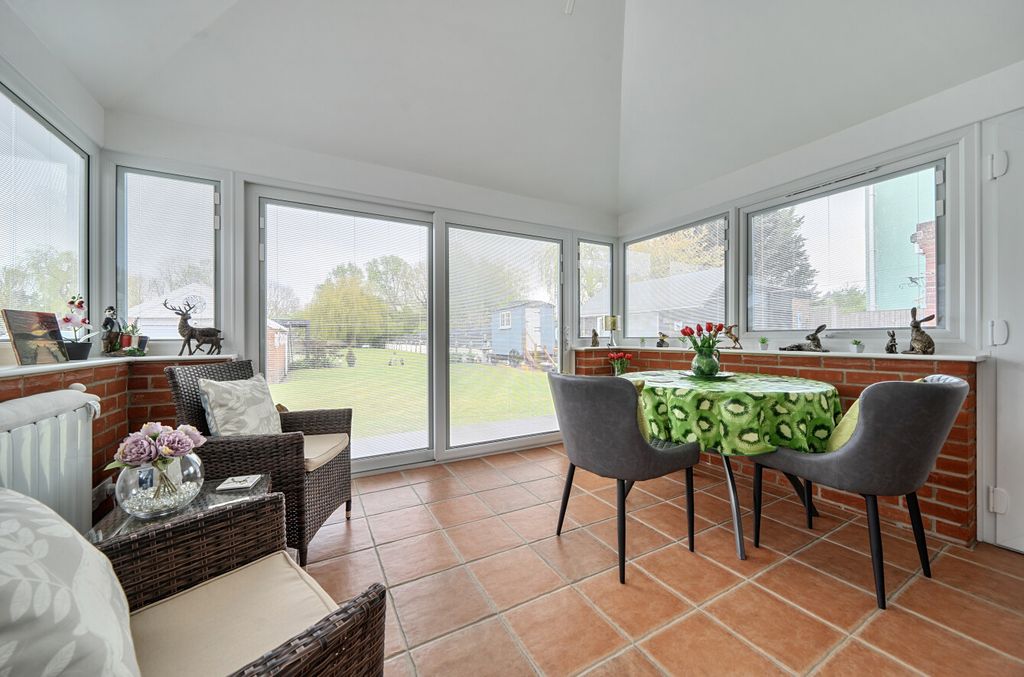 Property photo 3 of 16 Garden Room