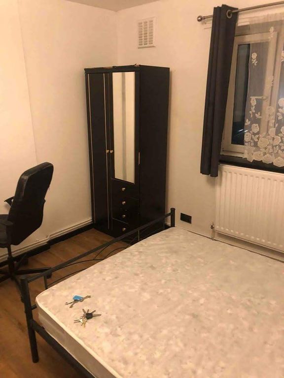 Property photo 2 of 3