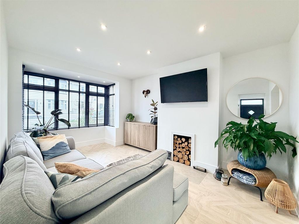 Property photo 2 of 22 A.Jpeg