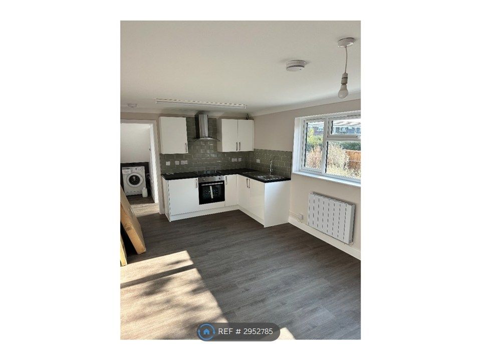 Property photo 1 of 11 Kitchen (Ground Floor)