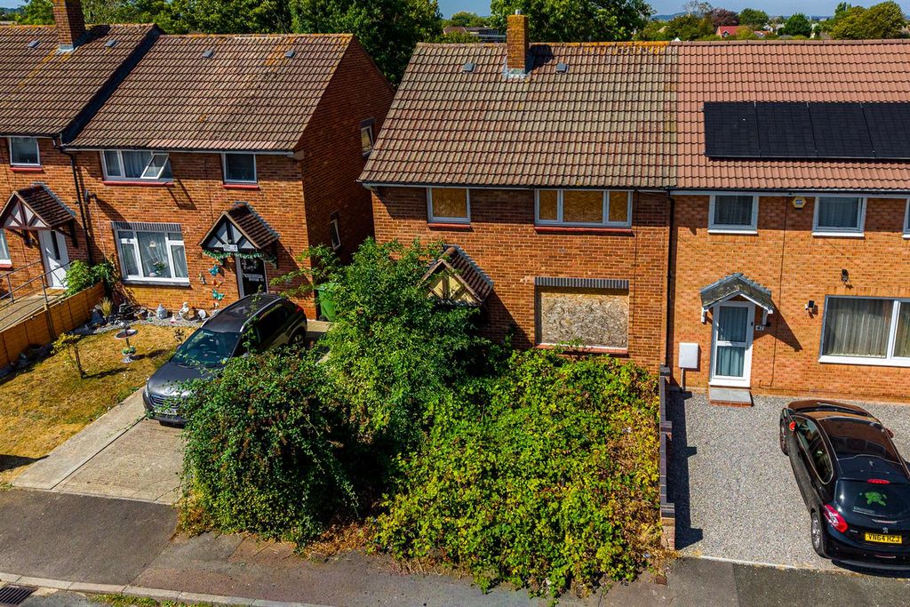 Property photo 2 of 10 45 Clyde Road, Brockworth, Gloucester Gl3 4Jp | Ho