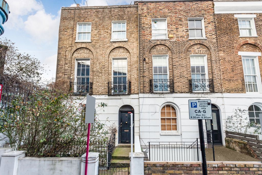 Property photo 1 of 11