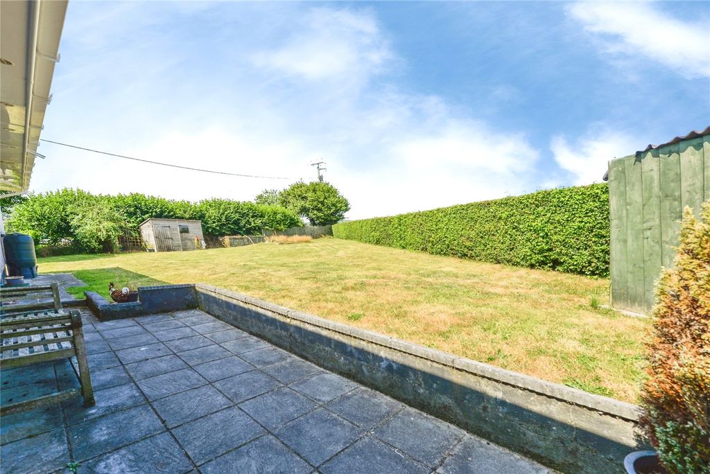 Property photo 3 of 17 Picture No. 06