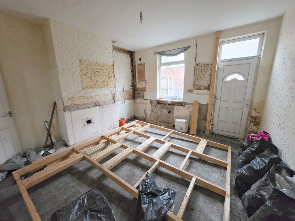 Property photo 2 of 3