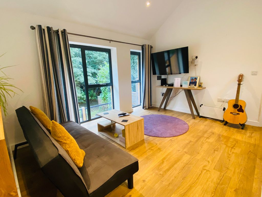 Property photo 3 of 9 Living Room