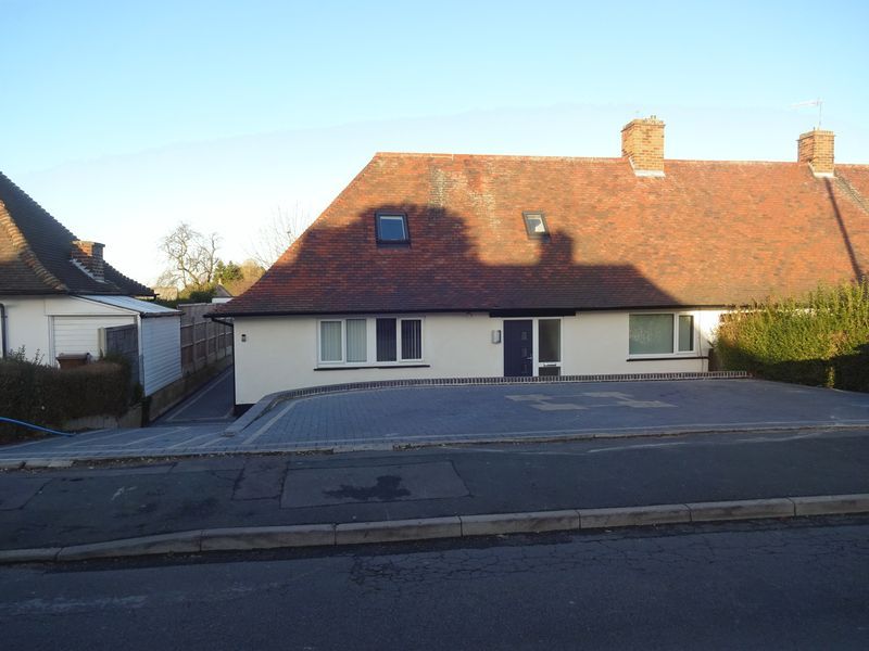 Property photo 1 of 17 Photo 6