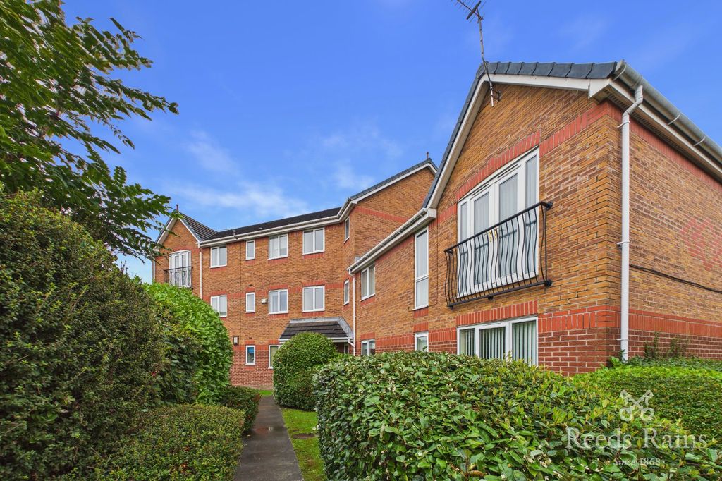Property photo 1 of 22 Picture No. 21