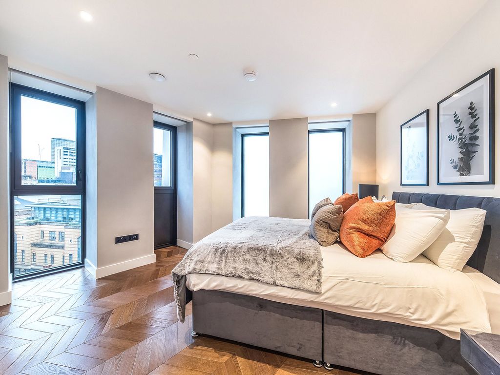 Property photo 3 of 10 Hexagon Apartments