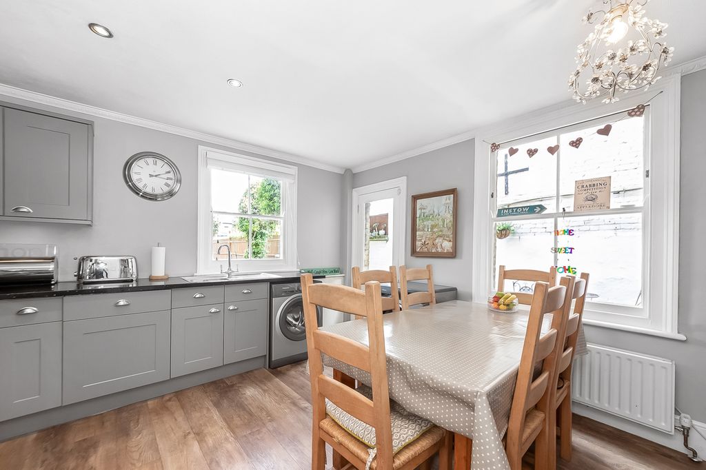 Property photo 3 of 14