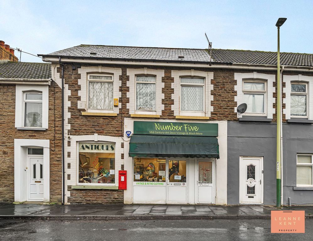 Property photo 1 of 25