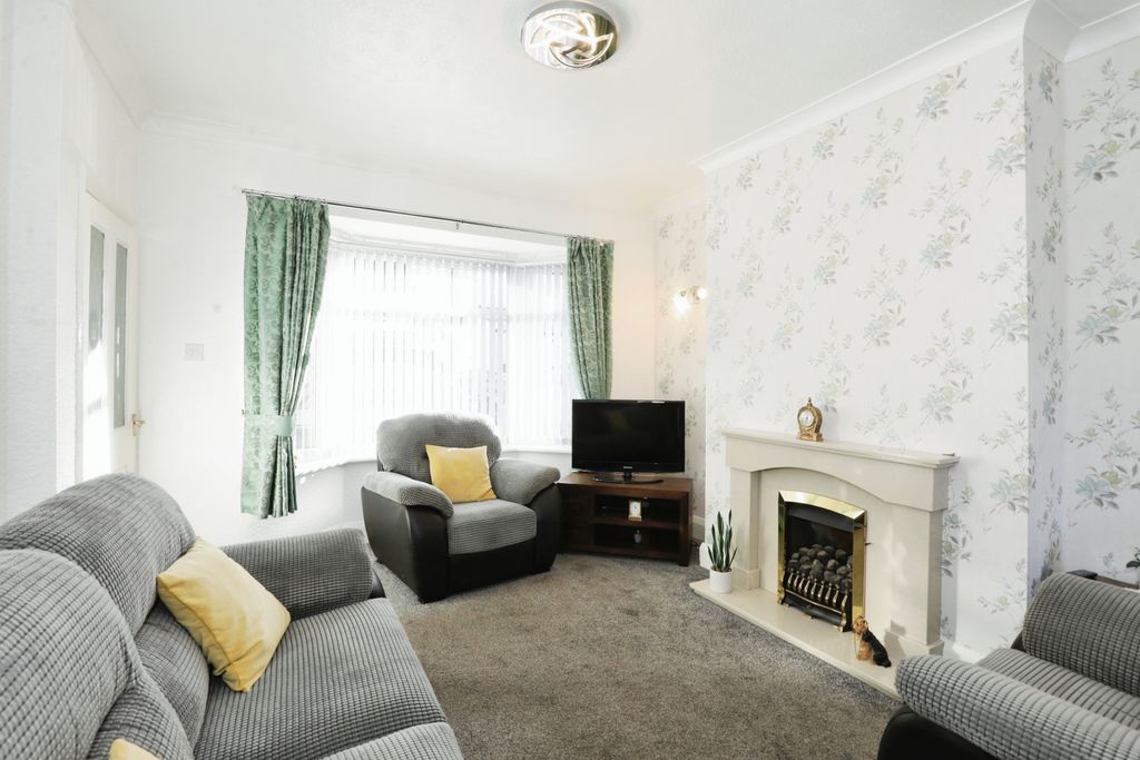 Property photo 3 of 15