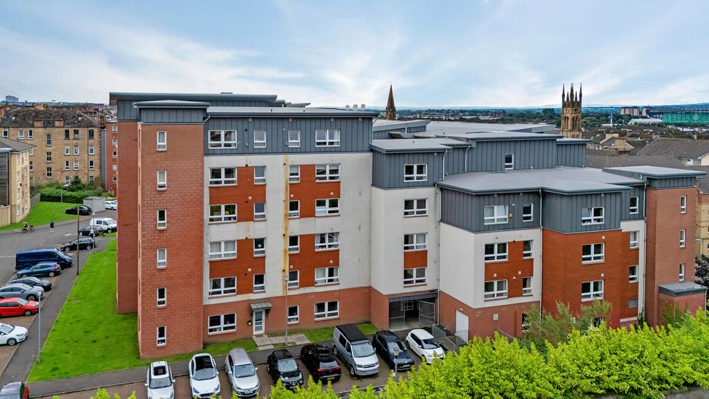 Property photo 1 of 29 4-Print-39 Whitehill Place Flat 4.1_36