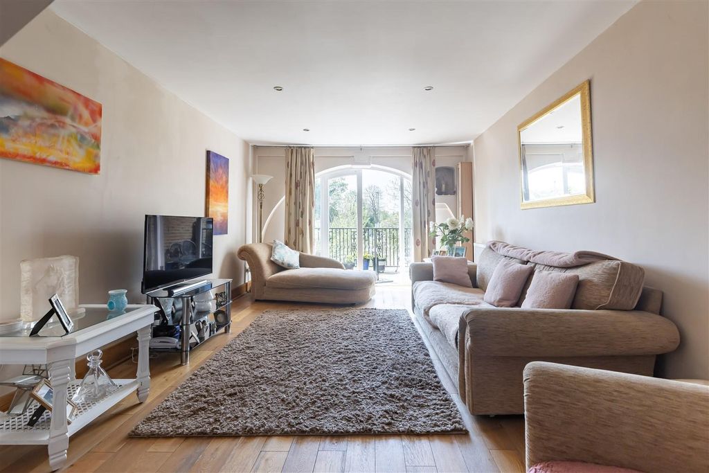 Property photo 3 of 31 The Millhouse 9 Royd (8).Jpg