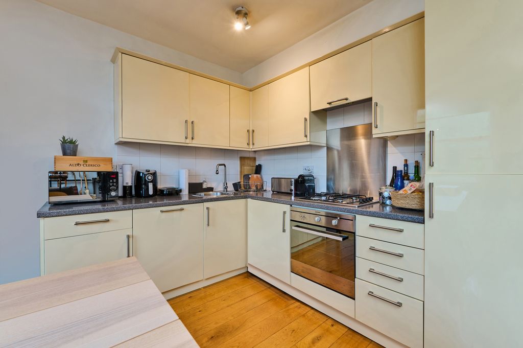 Property photo 3 of 11 Picture No. 08
