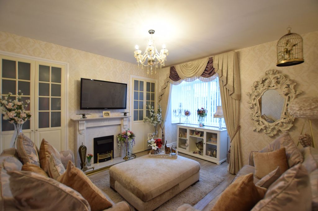 Property photo 2 of 8 Bedroom One