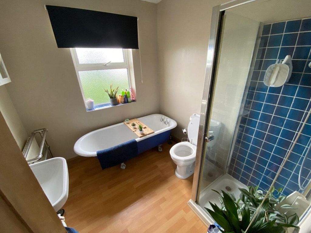 Property photo 2 of 26
