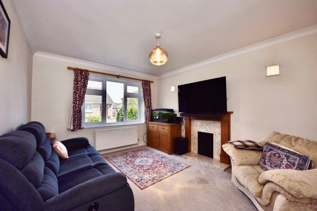 Property photo 3 of 16