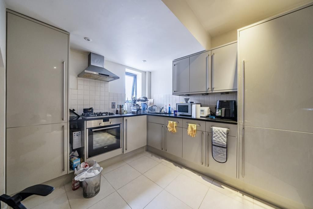 Property photo 2 of 14 Kitchen