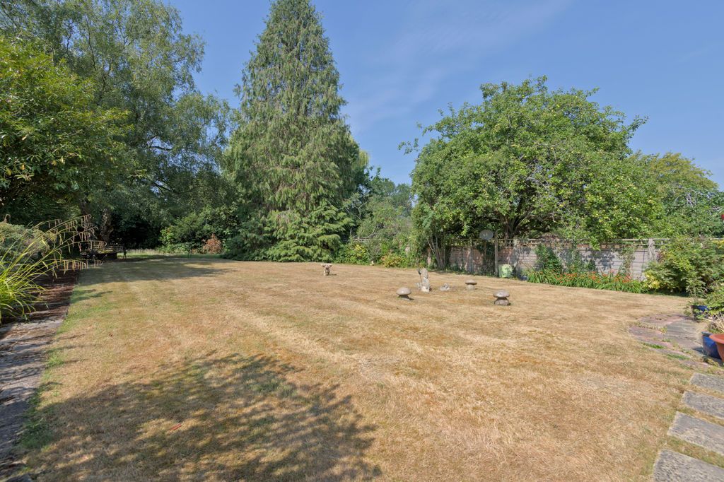 Property photo 2 of 19 Photo 18