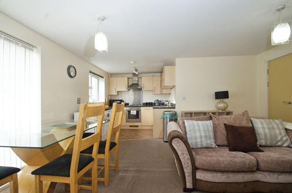 Property photo 1 of 17 Living/Dining Area