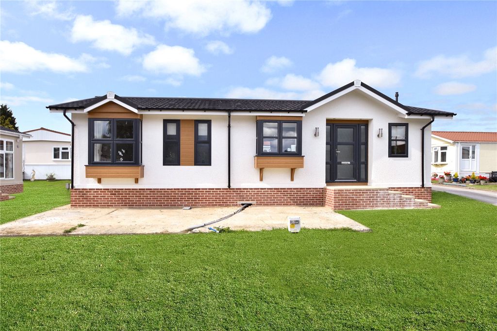 Property photo 1 of 23 Picture No. 01