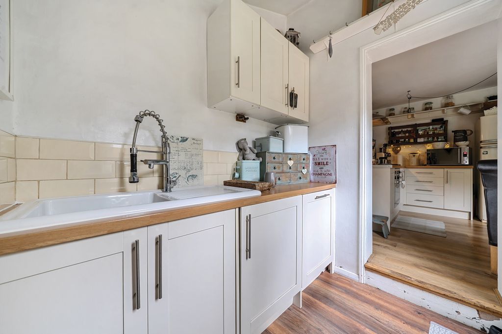 Property photo 3 of 13 Utility Room