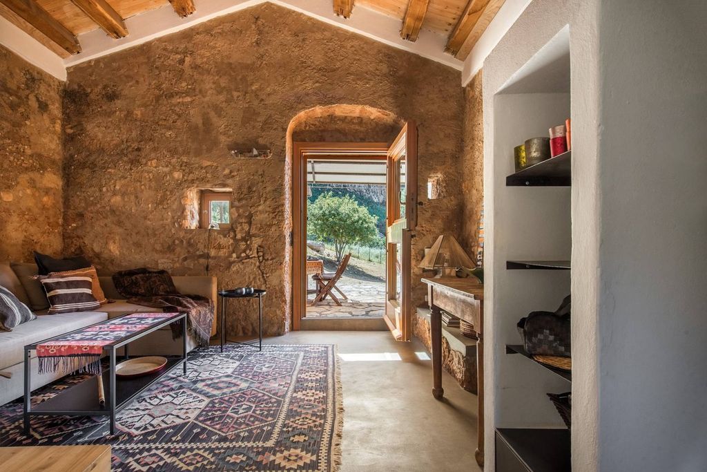 Property photo 1 of 26