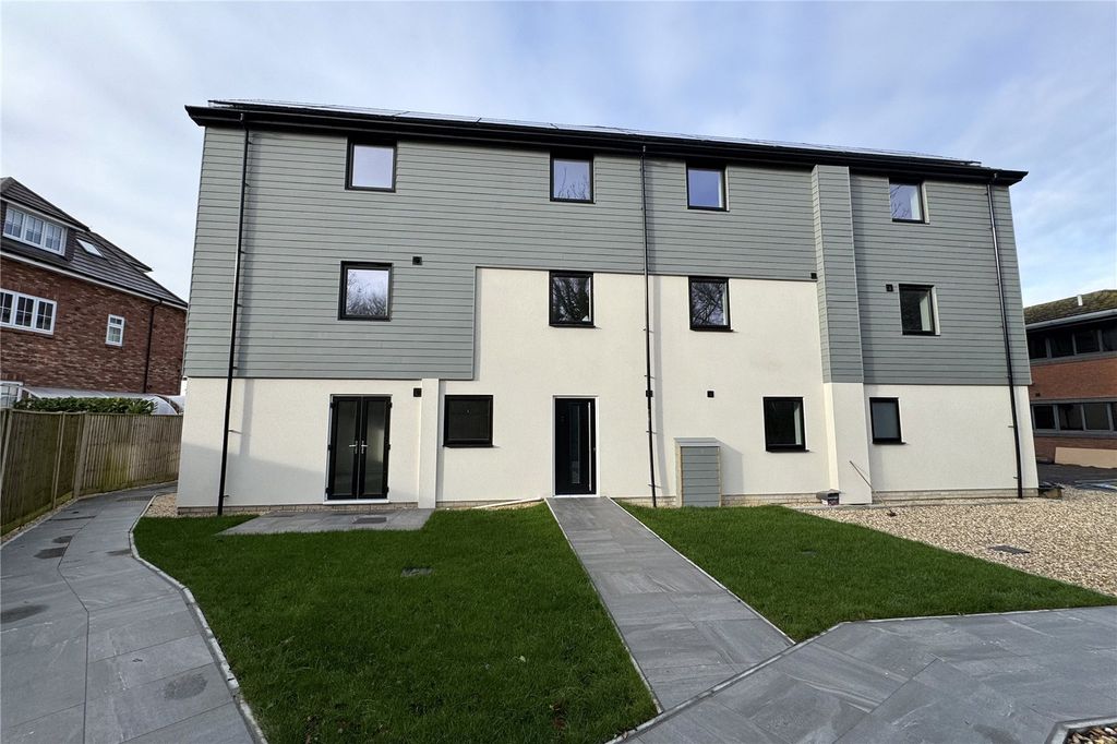 Property photo 1 of 7 Picture No. 08