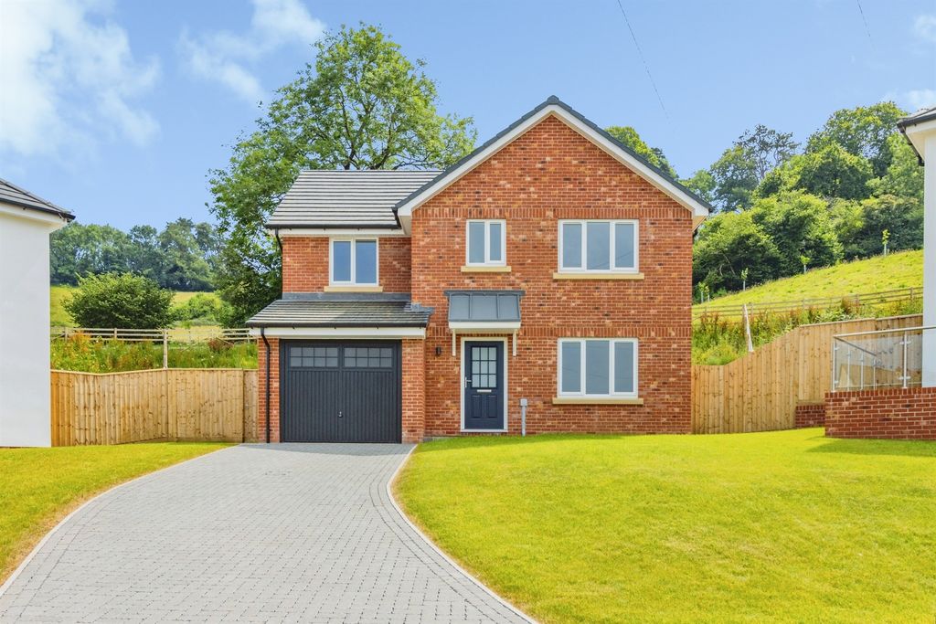 Property photo 1 of 34