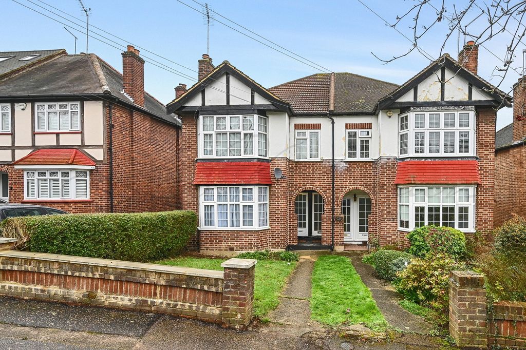 Property photo 1 of 9