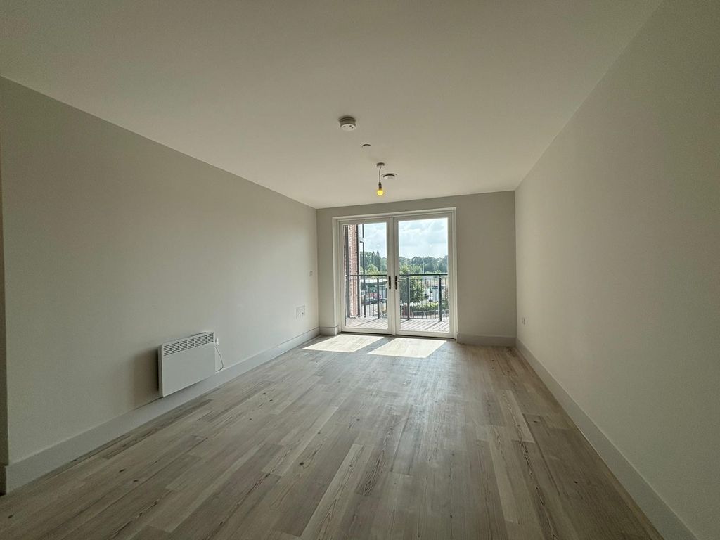 Property photo 2 of 6