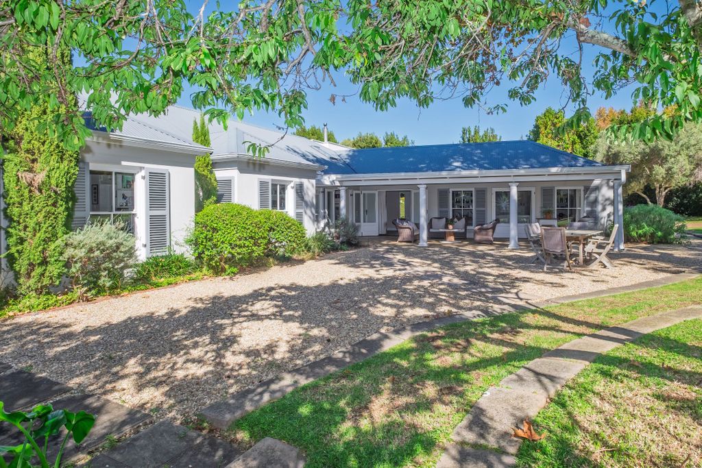 Property photo 2 of 43 Kw1711769