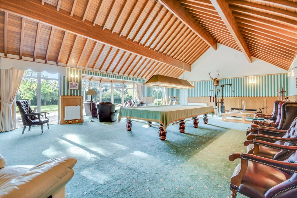 Property photo 3 of 21 Drawing Room