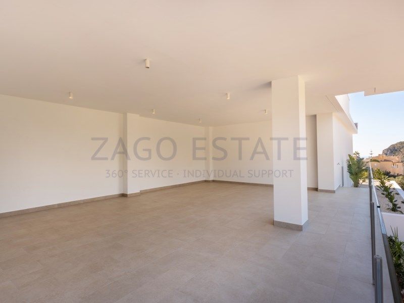 Property photo 3 of 32