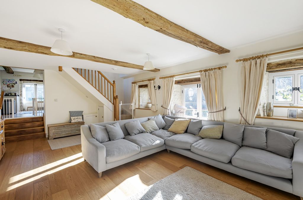 Property photo 3 of 11 815918 (3).Jpg