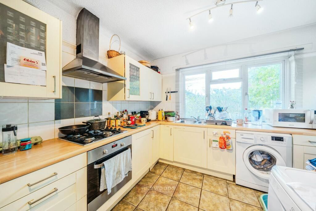 Property photo 3 of 18