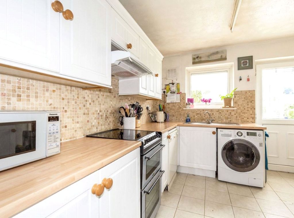 Property photo 3 of 9 Picture No. 11