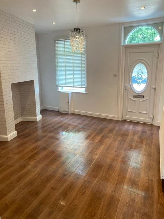 Property photo 3 of 6 Lounge (2).Jpg