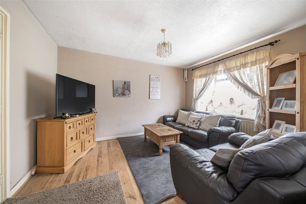 Property photo 3 of 15 Picture No. 20