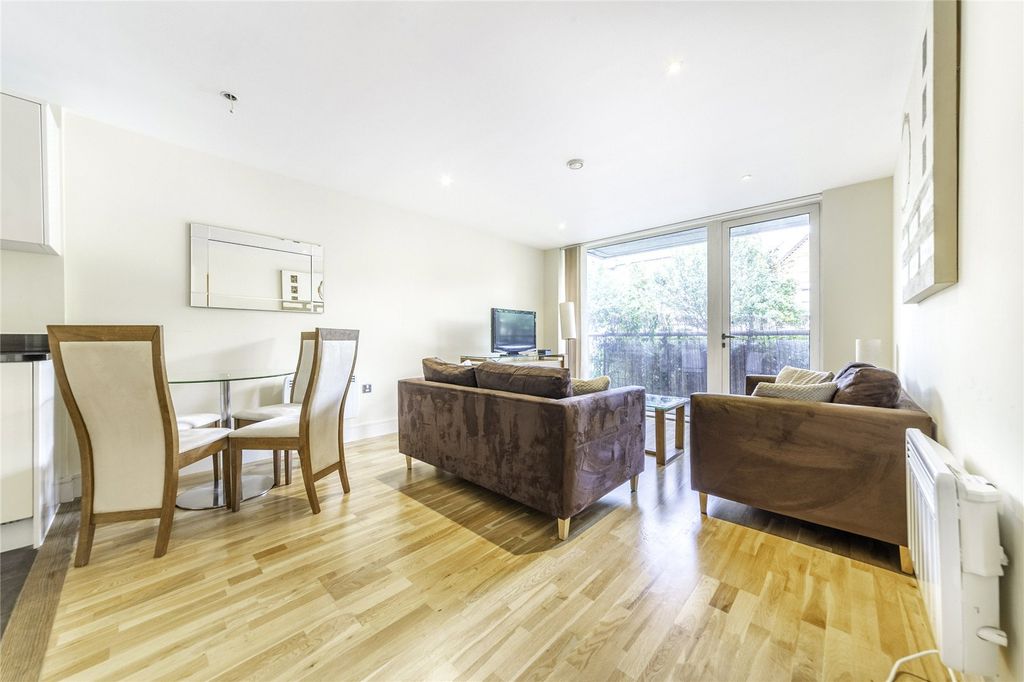 Property photo 2 of 11 Picture No. 03
