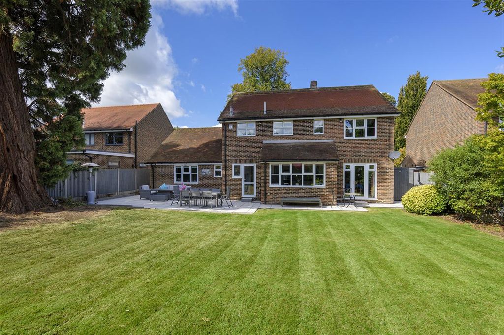 Property photo 3 of 33