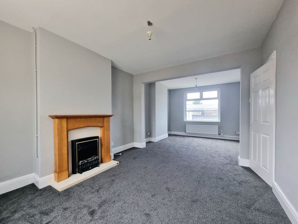 Property photo 2 of 25