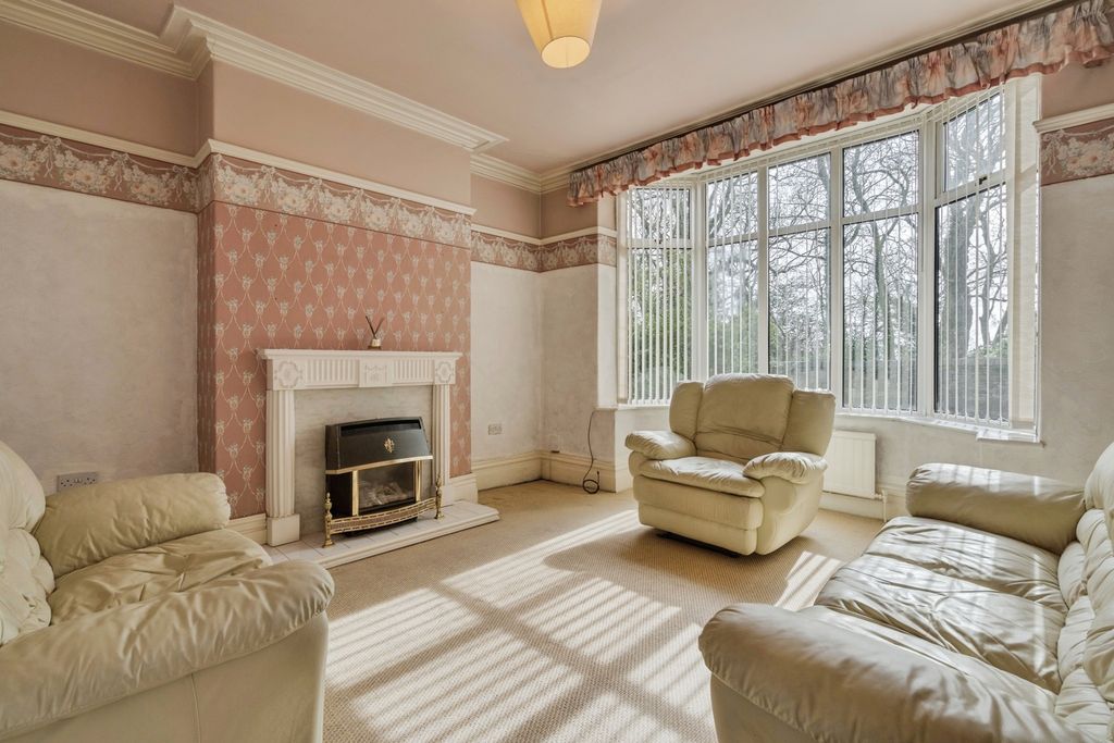 Property photo 3 of 29 Pbox-Img.Jpg