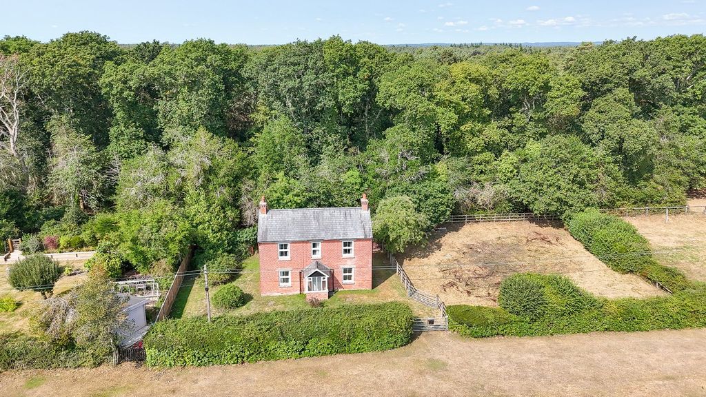 Property photo 1 of 9