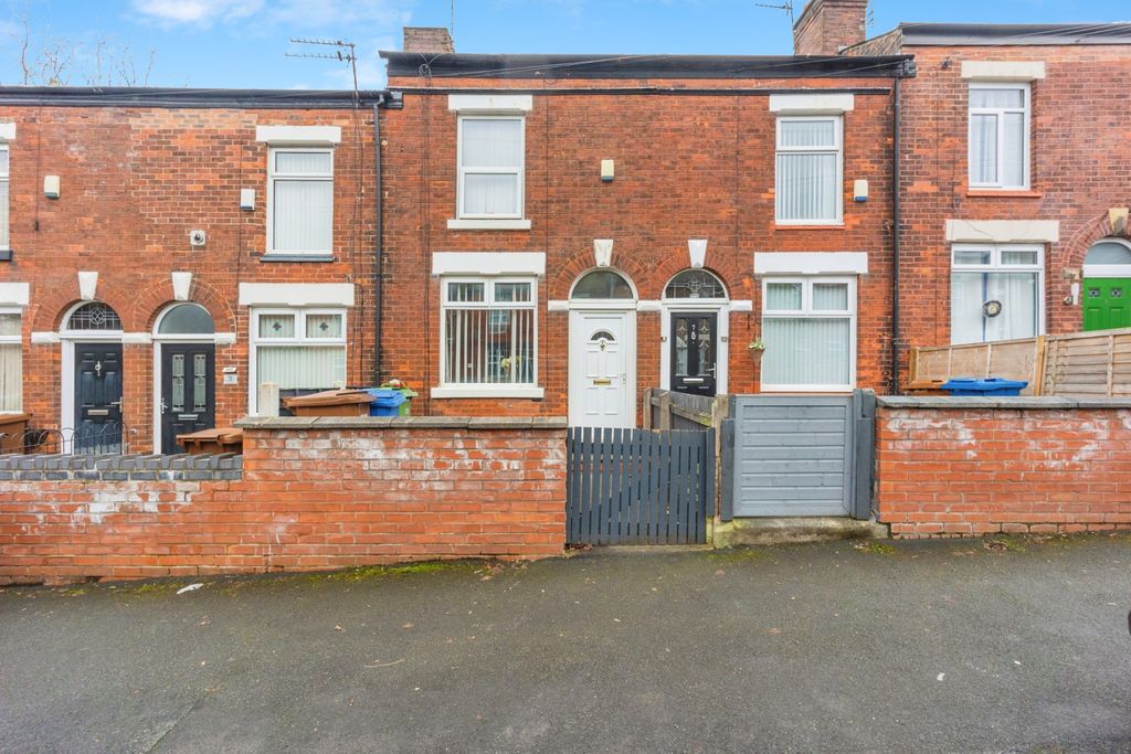 Property photo 1 of 15