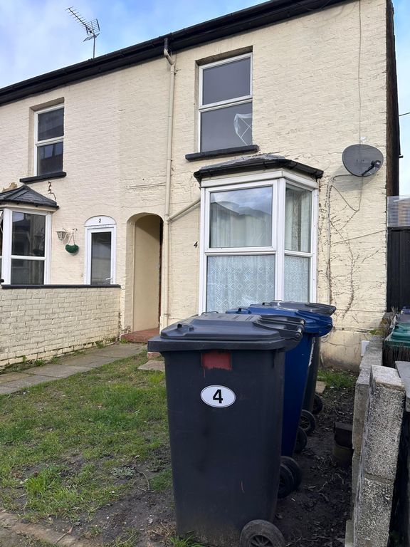 Property photo 2 of 24