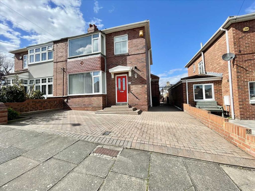 Property photo 1 of 18 Main Picture