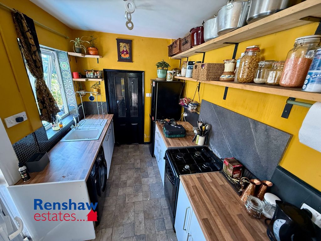 Property photo 3 of 11 K